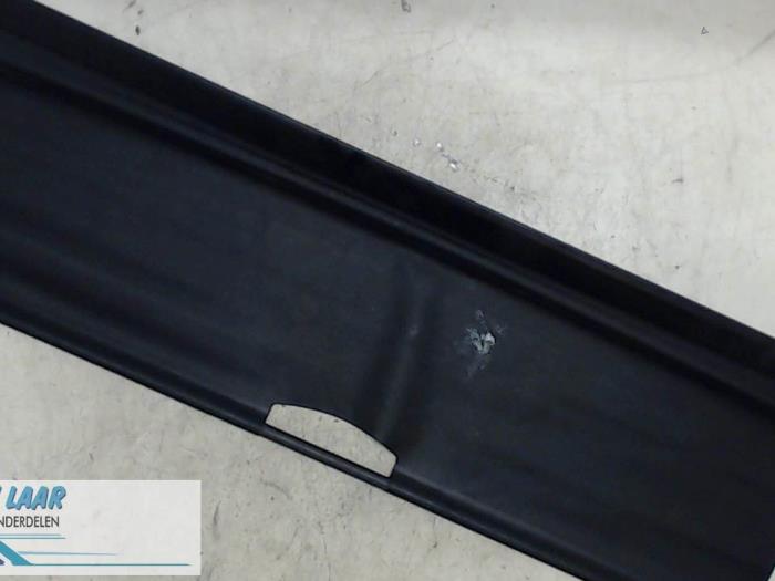 Luggage compartment cover from a Mercedes-Benz SLK (R170) 2.0 200 16V 1998