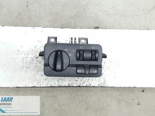 Usados Interruptor de luz BMW 3 serie (E46/2) 320 Ci 24V Precio € 35,00 Norma de margen ofrecido por Autodemontage van de Laar