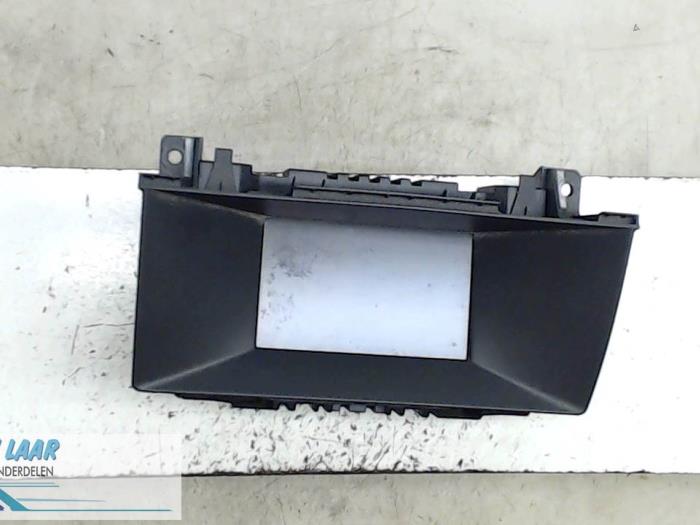 Begagnade Innerdisplay Opel Astra H (L48) 1.8 16V Pris € 70,00 Marginaltabell erbjuds av Autodemontage van de Laar