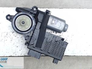 Używane Silnik szyby drzwiowej Citroen C4 Grand Picasso (UA) 1.6 HDiF 16V 110 Cena € 30,00 Procedura marży oferowane przez Autodemontage van de Laar