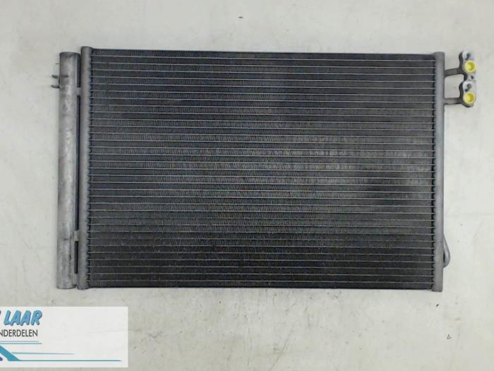Begagnade AC-radiator BMW 1 serie (E88) 118i 16V Pris € 70,00 Marginaltabell erbjuds av Autodemontage van de Laar