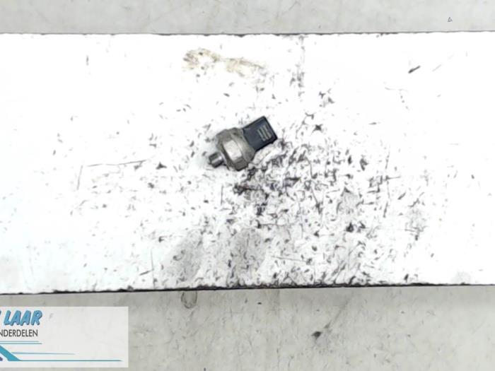 Begagnade Sensor (övriga) BMW 1 serie (E88) 118i 16V Pris € 20,00 Marginaltabell erbjuds av Autodemontage van de Laar