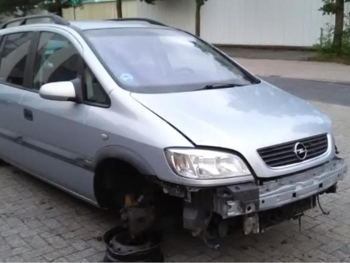 Używane Maska Opel Zafira (F75) 1.8 16V Cena € 90,00 Procedura marży oferowane przez Autodemontage van de Laar