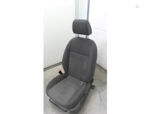 Used Seat, left Ford Focus 2 Wagon 1.6 TDCi 16V 90 Price € 100,00 Margin scheme offered by Autodemontage van de Laar