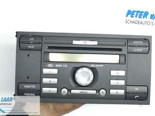 Używane Radioodtwarzacz CD Ford Focus 2 Wagon 1.6 TDCi 16V 90 Cena na żądanie oferowane przez Autodemontage van de Laar
