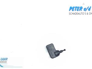 Used Headlight motor Ford Ka I 1.3i Price € 15,00 Margin scheme offered by Autodemontage van de Laar