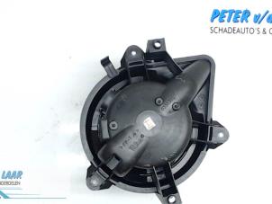 Begagnade Fläktmotor för uppvärmning och ventilation Fiat Punto II (188) 1.2 60 S 3-Drs. Pris € 50,00 Marginaltabell erbjuds av Autodemontage van de Laar