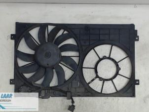 Used Fan motor Volkswagen Caddy III (2KA,2KH,2CA,2CH) 2.0 SDI Price € 60,00 Margin scheme offered by Autodemontage van de Laar