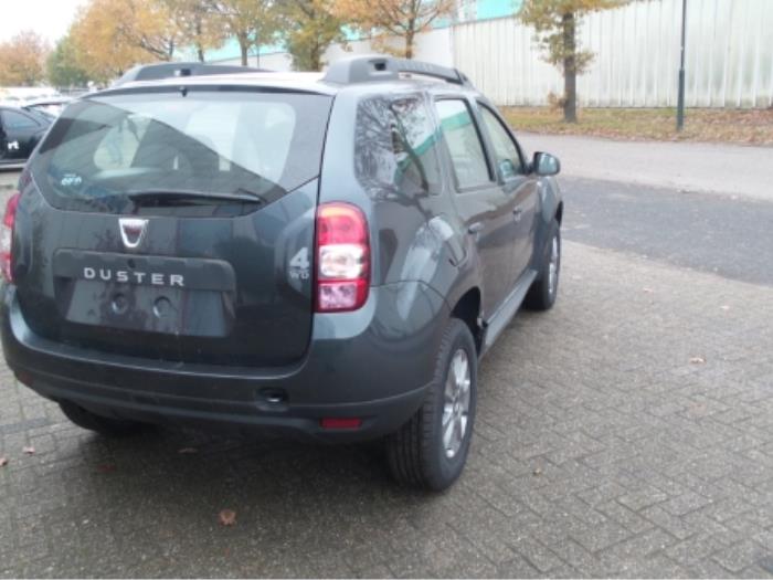 Knuckle, rear right from a Dacia Duster (HS) 1.5 dCi 4x4 2016