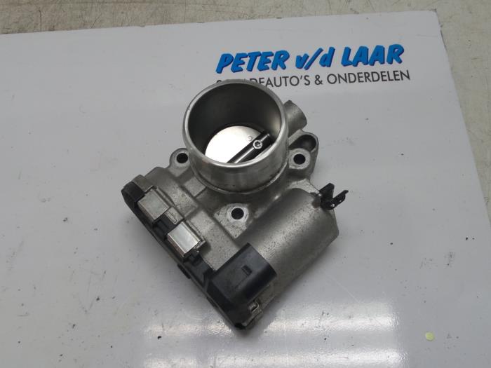 Gebrauchte Drosselklappengehäuse Ford Fiesta 6 (JA8) 1.0 EcoBoost 12V 125 Van Preis € 140,00 Margenregelung angeboten von Autodemontage van de Laar