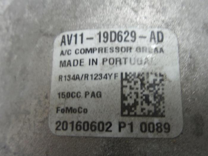 Air conditioning pump Ford Fiesta - 2025777 C12HDEZ FOMOCO