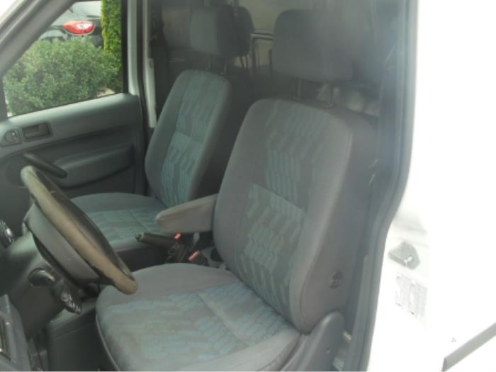 Seat, left from a Ford Transit Connect 1.8 TDCi 75 2007