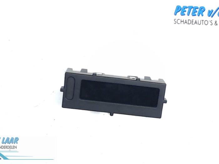 Begagnade Innerdisplay Renault Master III (MA/MB/MC/MD/MH/MF/MG/MH) 2.3 dCi 16V Pris på förfrågan erbjuds av Autodemontage van de Laar