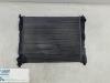 Radiator from a Renault Twingo II (CN), 2007 / 2014 1.2 16V, Hatchback, 2-dr, Petrol, 1.149cc, 55kW (75pk), FWD, D4F764; D4FE7; D4F772; D4FJ7; D4F770, 2007-03 / 2014-09 2012