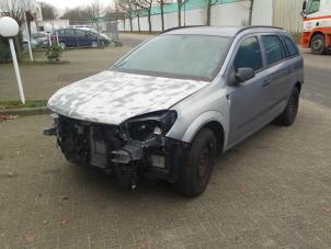 Używane Maska Opel Astra H SW (L35) 1.3 CDTI 16V Ecotec Cena € 70,00 Procedura marży oferowane przez Autodemontage van de Laar