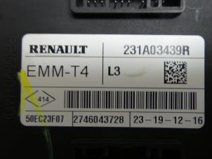 Używane Sterownik Start/Stop Renault Clio IV (5R) 0.9 Energy TCE 90 12V Cena € 125,00 Procedura marży oferowane przez Autodemontage van de Laar