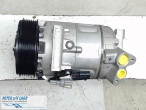 Used Air conditioning pump Renault Clio IV (5R) 0.9 Energy TCE 90 12V GPL Price € 200,00 Margin scheme offered by Autodemontage van de Laar
