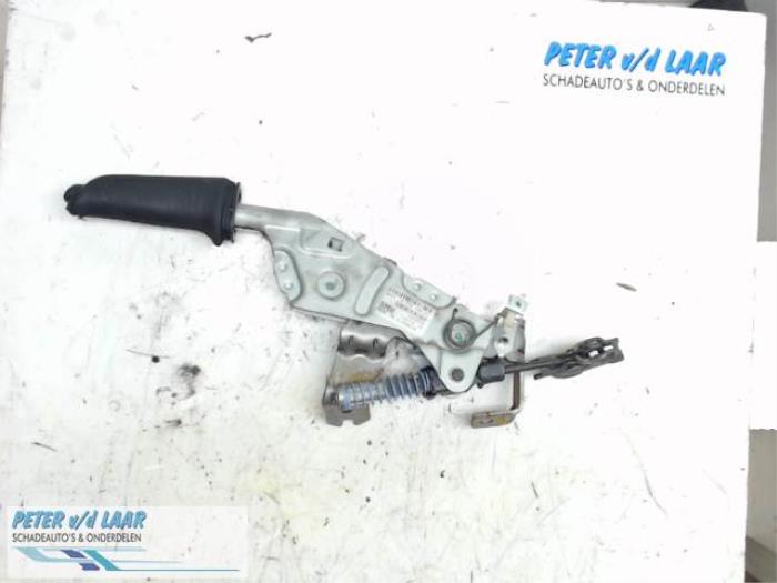 Używane Dzwignia hamulca postojowego BMW 5 serie (E60) 550i 32V Cena € 50,00 Procedura marży oferowane przez Autodemontage van de Laar