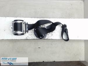 Usagé Ceinture de sécurité avant droite BMW 5 serie (E60) 550i 32V Prix € 50,00 Règlement à la marge proposé par Autodemontage van de Laar