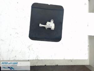 Used Tank flap lock motor Volkswagen Golf V (1K1) 2.0 GTI 16V Price € 20,00 Margin scheme offered by Autodemontage van de Laar