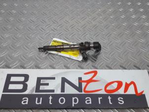 Used Injector (diesel) Renault Megane Price on request offered by Benzon Autodemontage