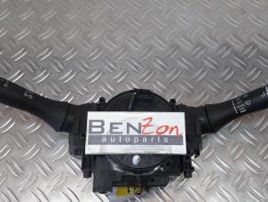 Used Steering column stalk Nissan Qashqai Price on request offered by Benzon Autodemontage
