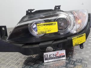 Used Headlight frame, left BMW 3-Serie Price on request offered by Benzon Autodemontage
