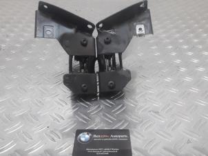 Used Bonnet lock mechanism BMW 3-Serie Price on request offered by Benzon Autodemontage