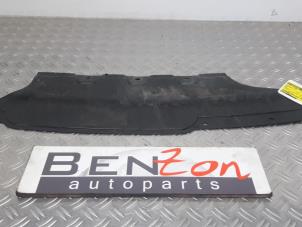 Used Front bumper, central component BMW 5-Serie Price on request offered by Benzon Autodemontage
