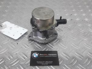 Used Brake servo vacuum pump Renault Megane Price on request offered by Benzon Autodemontage