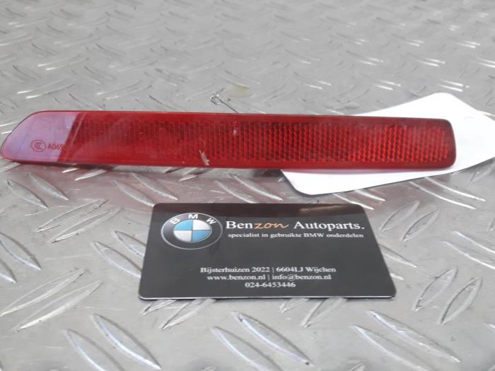 Front bumper reflector, right from a BMW 3-Serie 2016