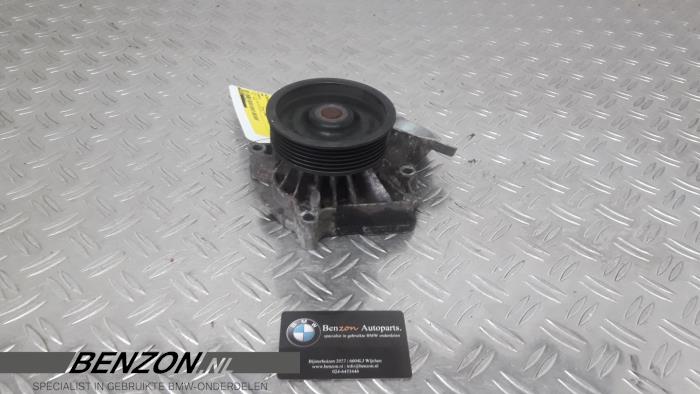 Begagnade Vattenpump BMW 5-Serie Pris på förfrågan erbjuds av Benzon Autodemontage