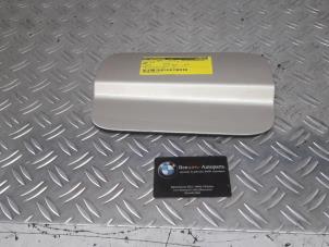 Usados Tapa de depósito BMW 4-Serie Precio de solicitud ofrecido por Benzon Autodemontage