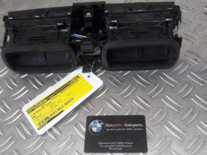 Used Dashboard vent BMW 3-Serie Price on request offered by Benzon Autodemontage
