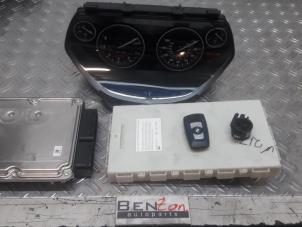 Used Set of locks BMW 3-Serie Price on request offered by Benzon Autodemontage