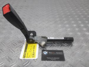 Used Rear seatbelt tensioner, left BMW 3-Serie Price on request offered by Benzon Autodemontage
