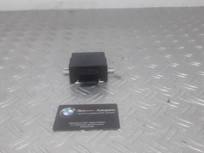 Fuel pressure regulator BMW 3Serie 16147476046 B58B30A