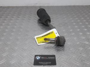 Used Tie rod, right BMW 2-Serie Price on request offered by Benzon Autodemontage