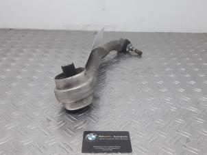 Used Front lower wishbone, right BMW 2-Serie Price on request offered by Benzon Autodemontage
