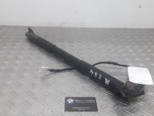 Used Rear gas strut, right BMW 3-Serie Price on request offered by Benzon Autodemontage