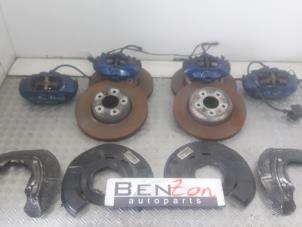 Used Rear brake calliper, right BMW 4-Serie Price on request offered by Benzon Autodemontage
