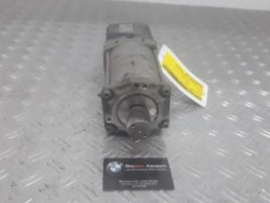 Used Electric power steering unit BMW 530 Price on request offered by Benzon Autodemontage
