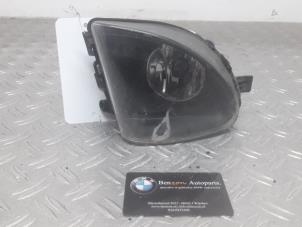 Used Fog light, front right BMW 5-Serie Price on request offered by Benzon Autodemontage