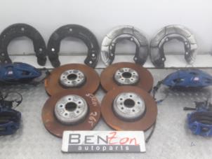 Used Rear brake calliper, right BMW 5-Serie Price on request offered by Benzon Autodemontage