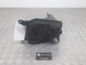 Used Expansion vessel BMW 3-Serie Price on request offered by Benzon Autodemontage