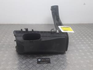 Used Air box BMW 2-Serie Price on request offered by Benzon Autodemontage