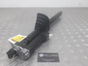 Używane Amortyzator gazowy lewy tyl BMW 4-Serie Cena na żądanie oferowane przez Benzon Autodemontage