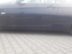 Used Side skirt, left BMW 3-Serie Price on request offered by Benzon Autodemontage