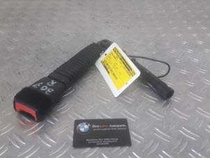 Usados Tensor de cinturón de seguridad derecha BMW 5-Serie Precio de solicitud ofrecido por Benzon Autodemontage