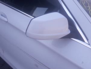 Used Wing mirror, right BMW 5-Serie Price on request offered by Benzon Autodemontage